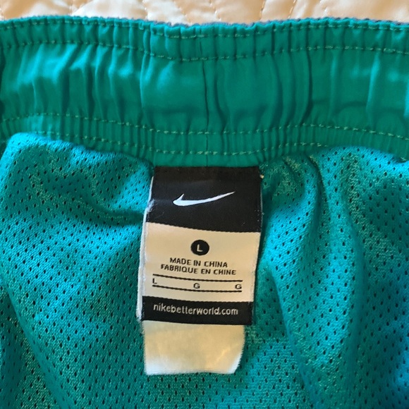 Nike swim trunks - Picture 3 of 12